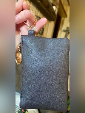 Juicy Couture small zip pouch/coin purse faux leather Gold Juicy Heart Charm